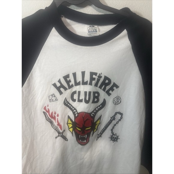 Stranger Things Hellfire Club White T-shirt One Medium Size - Picture 4 of 4